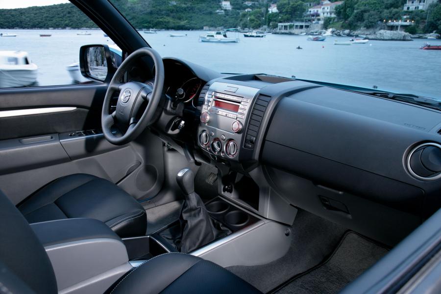  Mazda BT-50 2008 года  (фото 43 из 91)
